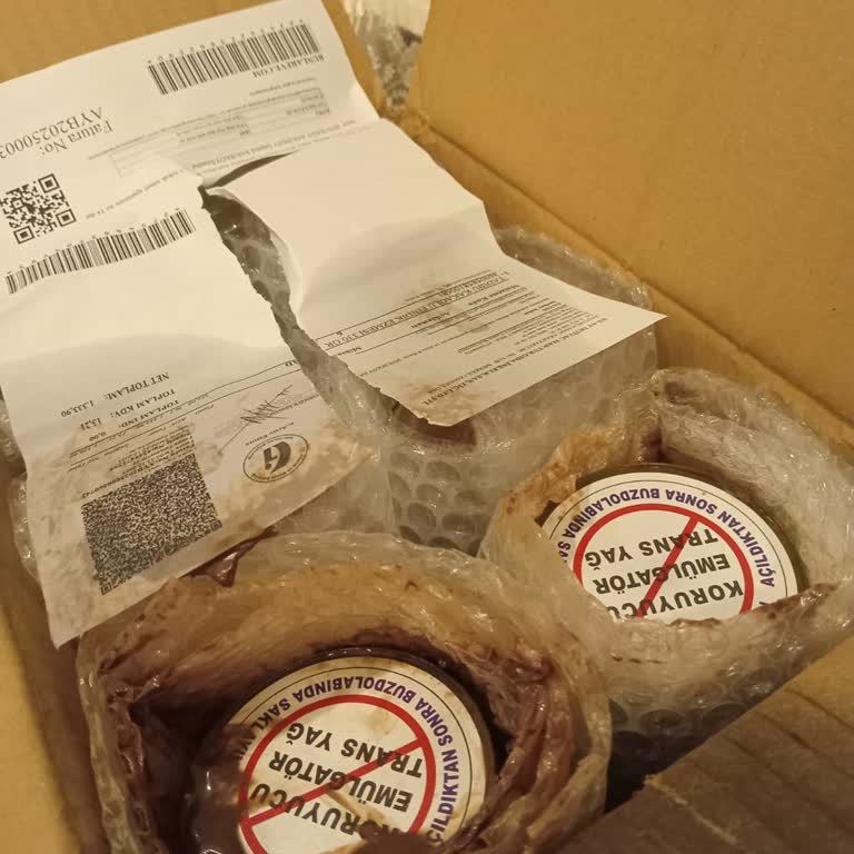 Kırık Tadıbu Kakaolu Fındık Kreması Kavanozları İçin Değişim Talebi Ve Uzayan Süre