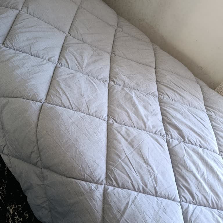 İlan Edilen Antrasit Gri Renk İle Gelen Beyaz Tonlu Ürünün Uyuşmazlığı