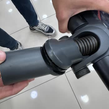 Garanti Kapsamındaki Kırık Süpürge İçin Ücretsiz Onarım Talebi