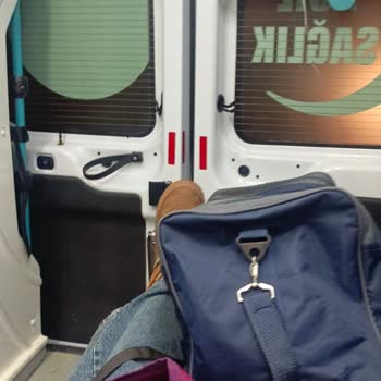 Üst Bagajdan Düşen Laptop Kafa Travmasına Neden Oldu