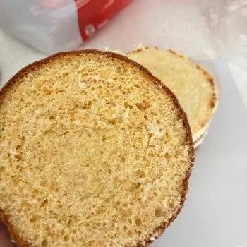 Son Kullanma Tarihi Geçmemiş UNO Pastaban Ürünü Bayat Ve Tüketilemez