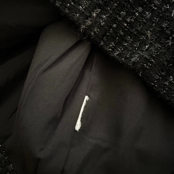 Deep Atelier Alaycı Tavırla İade Reddi Ve Saçlı Etiketsiz Elbise Teslimatı