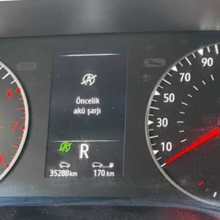 Renault Clio’da Öncelik Akü Şarjı Uyarısı Açıklama Talebi