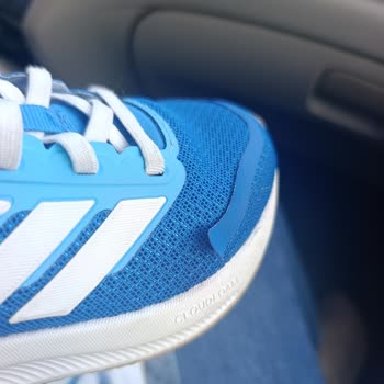 Amazon Kısa Sürede Deforme Olan Çocuk Ayakkabısı Ve Orijinallik Şüphesi