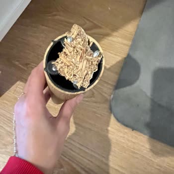 Kelebek Mobilya Şifonyer Ayağı Kırıldı, Garanti Kapsamında Ücret Talebi Reddedildi