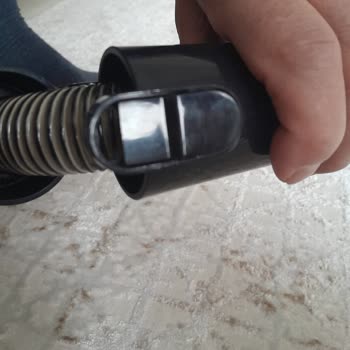 Sinbo 8623 Dikey Süpürge Köpük Eklem Parçası Kırıldı Yedek Parça Bulunamıyor Garanti Talebi