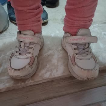 Kinetix Ayakkabısının Cırt Cırtı 5 Ayda Çöktü Ücret İadesi Talebi