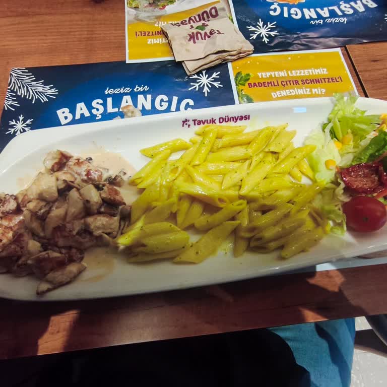 Çam Sakura Şehir Hastanesi Tavuk Dünyası Şubesinde İlgisiz Personel Ve Yetersiz Porsiyon Şikayeti