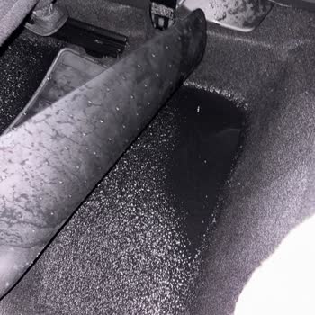 Sıfır Araçta Su Birikintisi Ve Değişim Talebinin Reddine Şikayet