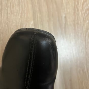 Kısa Sürede Deforme Olan Bot İçin Garanti Reddi Ve Değişim İsteği