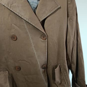 Yıkamada Rengi Solan Trençkot İçin Değişim Talebi