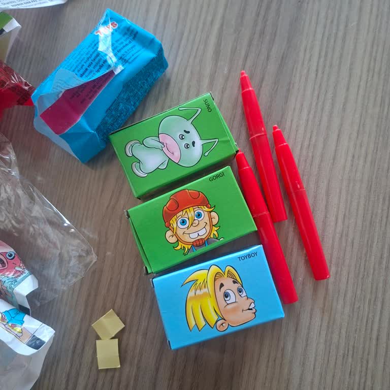 Toybox Kutularında Çeşitlilik Yok, Hepsinde Aynı Mıknatıslı Kalem