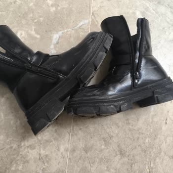 Şişen Ve Su Sızdıran Bot İçin Değişim Ve İade Talebi