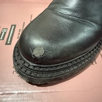 Ayıplı Botta Deri Soyulması Ve 3 İş Günü Sözünü Tutmayan Müşteri Hizmetleri