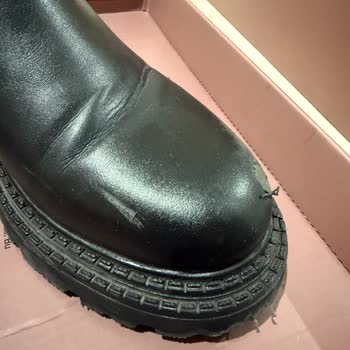 Ayıplı Botta Deri Soyulması Ve 3 İş Günü Sözünü Tutmayan Müşteri Hizmetleri