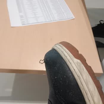 U. S. Polo Assn. Ayakkabının Kısa Süre İçinde Dikiş Yerlerinden Patlaması