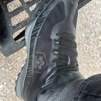 Ayakkabının File Parçalarında Sürekli Patlama Ve Yırtılma