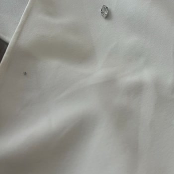 Kirli Ve Eksik Taşlı Elbise Şirketten Yanıtsız Kaldı