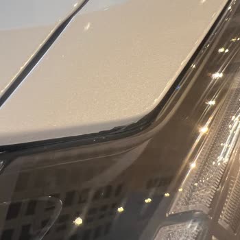 Yeni Volvo EX30'da Boya Çizikleri Ve Bayi Yaklaşımının Ciddiyetsizliği