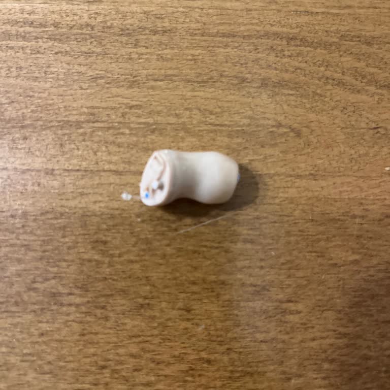 Sağ Kulak İşitme Cihazı Sürekli Arızalı Ve İade İsteği Reddedildi