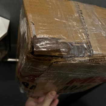 Kargo Sürecinde Açılmış Ve Dökülmüş Deterjan Ürünü İçin İade Talebi