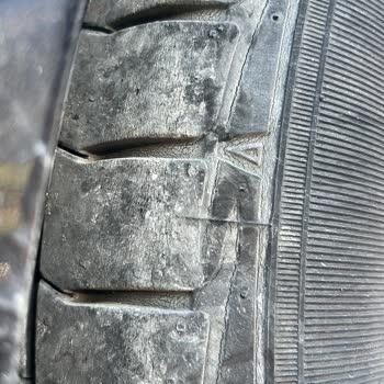 Dunlop Lastik Lastiklerin Çatlaması