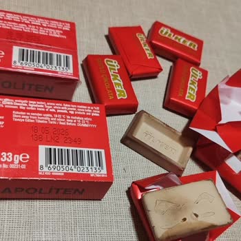 Migros'tan Ülker Çikolatasında Renk Değişikliği, Kötü Koku Ve Yabancı Cisim