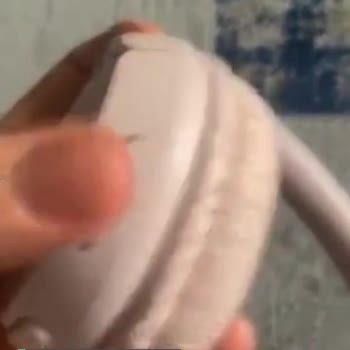 JBL Tune 570bt Düğmesi İçine Göçtü