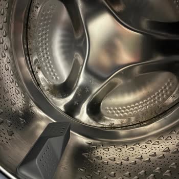 Beko Çamaşır Makinesinde Küf Ve Pas: Değişim Talebi