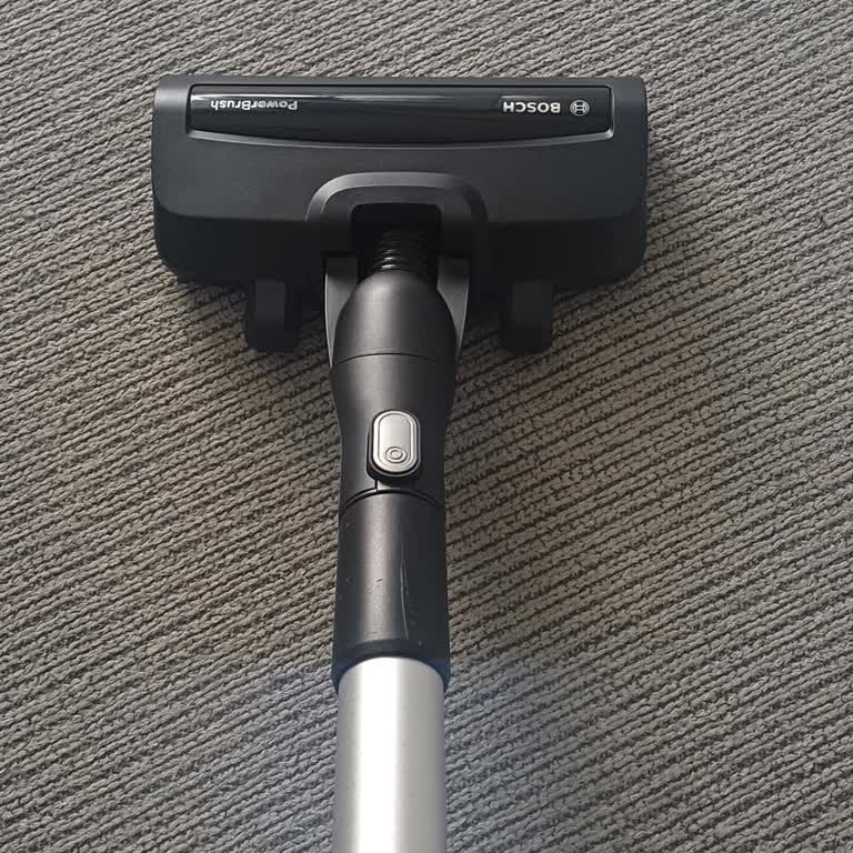 Bosch Dikey Süpürge Başlığı 6 Ayda Kırıldı: Üretim Hatası Ve Garanti Talebi