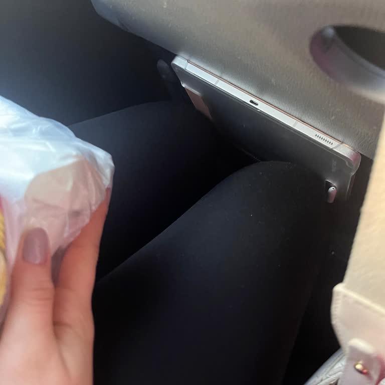 Metro Turizm Bozuk Koltuk Ve İlgisiz Personel Nedeniyle 5 Saatlik Yolculukta Yaşanan Sıkıntı