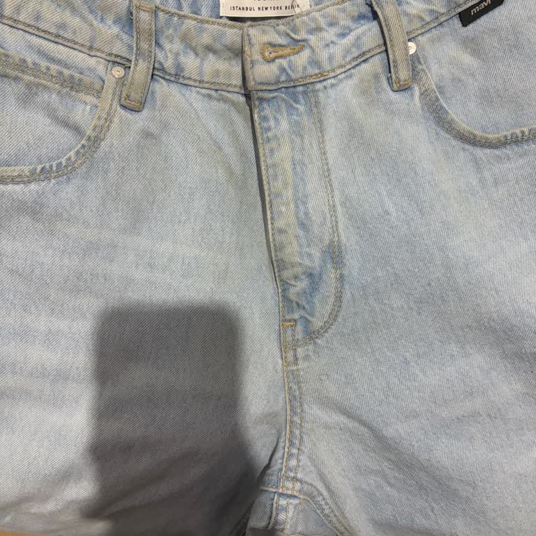 Mavi Jean Pantolonunda Leke Ve Koşulsuz İade Talebim