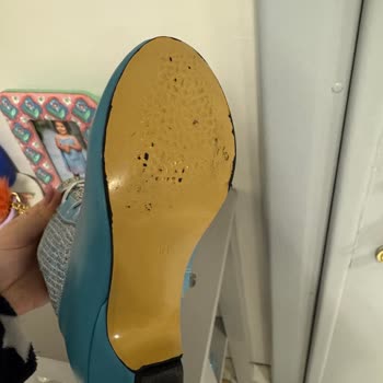 İki Gün İçinde Parçalanan Elsa Çizme İçin Tam İade Talebi