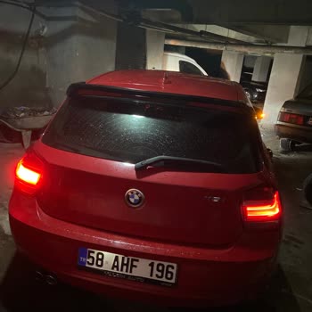 BMW 116i Araçta Kronik Sağ Arka Stop Lambası Arızası Ücretsiz Onarım Talebi