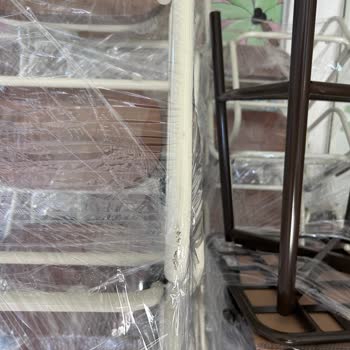 Sandalye Garaj Gelen Ürünlerde Hem Eksik Parçalar Vardı Hem De Ayıplı Ürünler