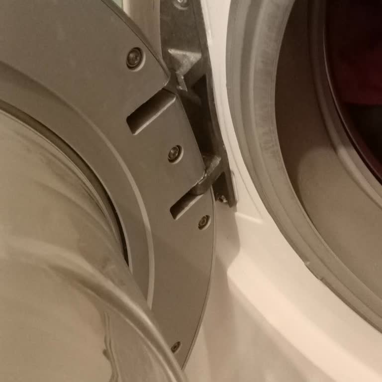 Bosch Yetkili Servisinde Menteşe Değişimi İçin Fiyat Farkı Ve Haksız Ücret