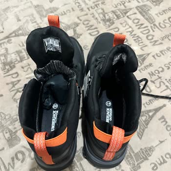 Ayakkabı Tek Çiftinde Farklı Numara: Kullanılamaz Ve Hızlı Çözüm İstiyorum