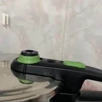 Tefal Sensör Düdüklü Buhar Yanlış Yerden Çıkıyor Su Damlatıyor!