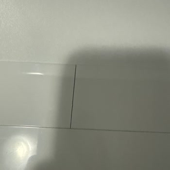 Yeni Kurutmalı Çamaşır Makinesinde Üst Kasa Çatlağı Ve Ürün Değişimi Talebi