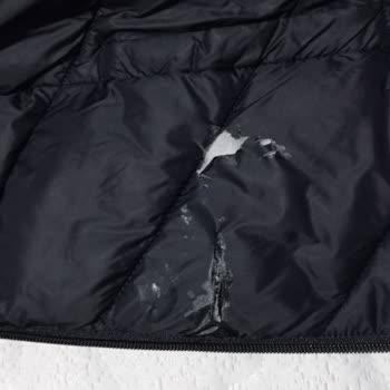 Kireç Sökücü Şişesinin Sızdırması Montumu Eritti Ve Güvenliğimi Tehdit Etti