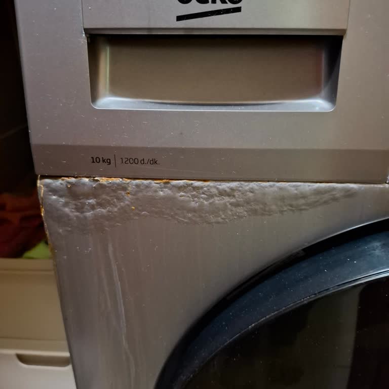 Beko Çamaşır Makinesinde Hızlı Paslanma Ve Boya Kabarması Ürün Ayıplı