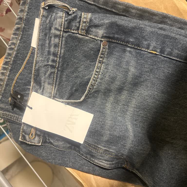 Kemerli Pantolon Sipariş Etti, Kemersiz Aldım Ve WhatsApp'tan Yardım Bulamadım