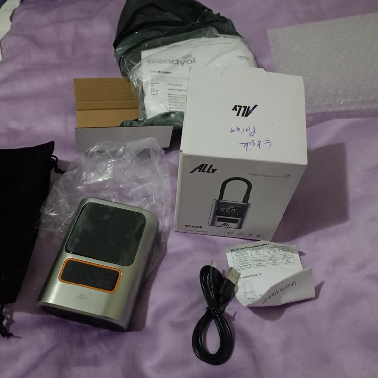 Eksik Parçalar Ve Saygısız Not İçeren Oto Lastik Pompası Şikayetim