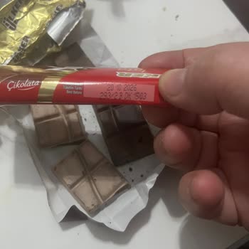 Ülker Çikolatalarında Bozulmuş Görünüm Ve Güven Kırılması