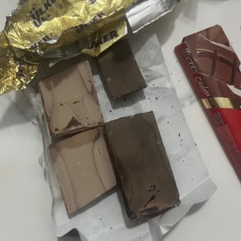 Ülker Çikolatalarında Bozulmuş Görünüm Ve Güven Kırılması