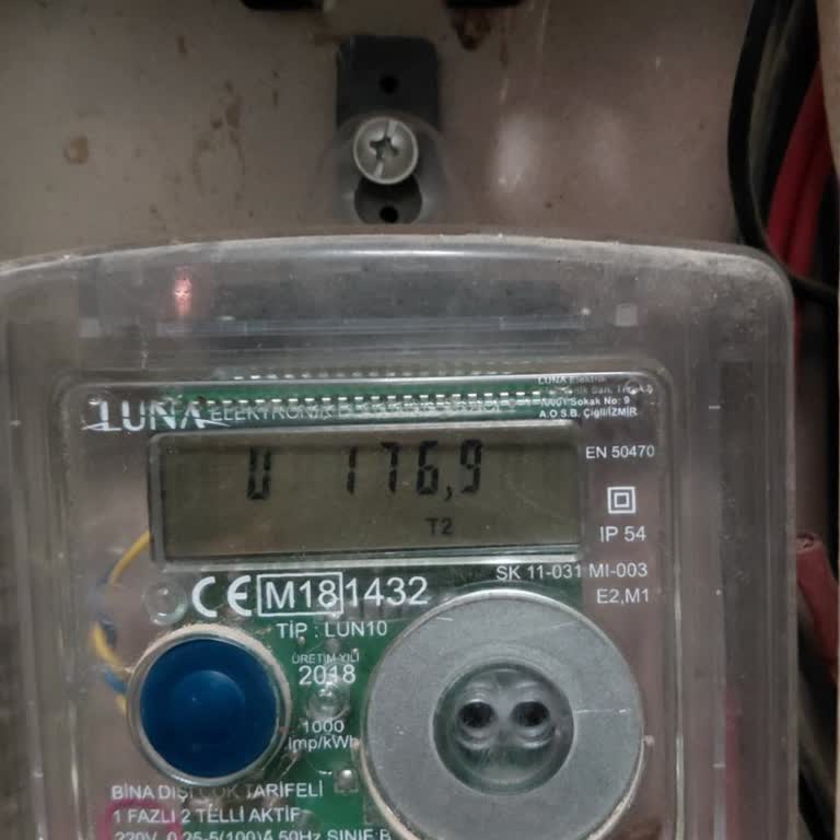Faturamı Ödeyen Müşteri, Sürekli Voltaj Düşüklüğü Nedeniyle Evdeki Cihazlar Çalışmıyor