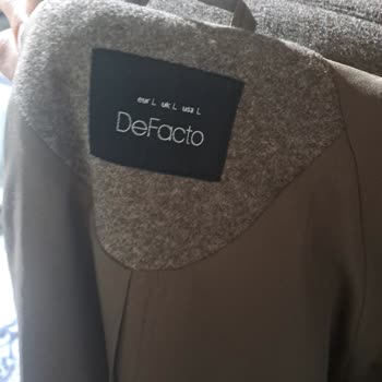 DeFacto Kadın Kabanında Hızlı Tüylenme Ve Kalite Sorunu