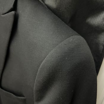 Altınyıldız’da Satın Aldığım Takım Elbisenin Kısa Sürede Pilling Oluşması Ve İade Reddi