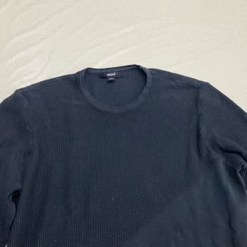 Kısa Sürede Esneyen Kazak Ve Mağazanın Reddettiği İade Talebi