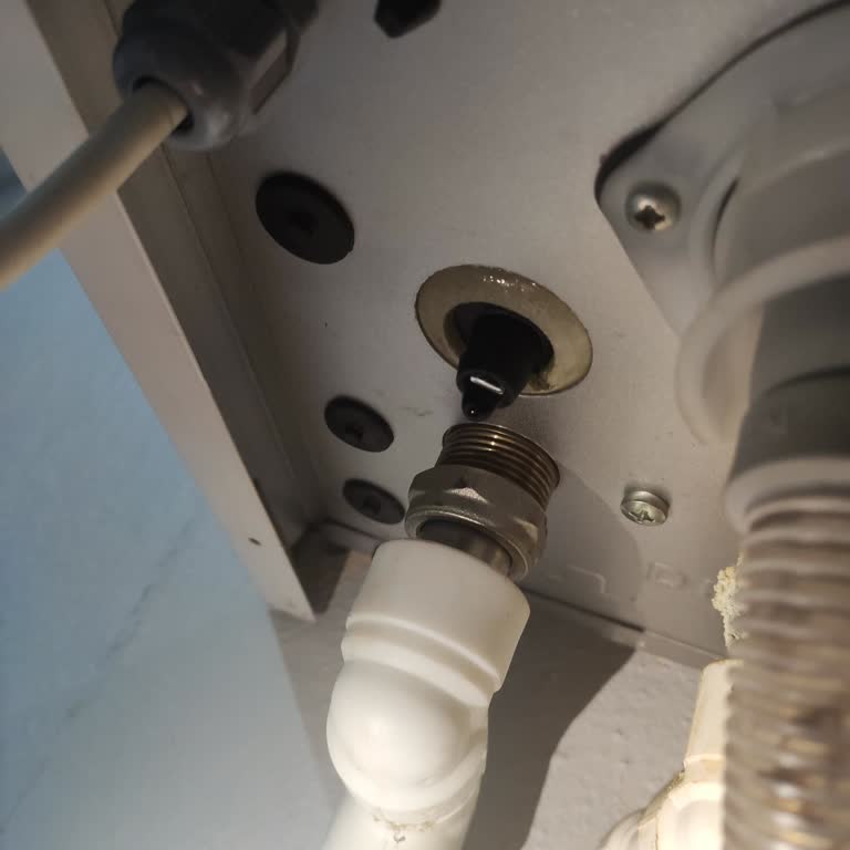 Anadolu Sigorta Kombi Su Sızıntısı Ve Basınç Artışı Ödemesini Reddetti